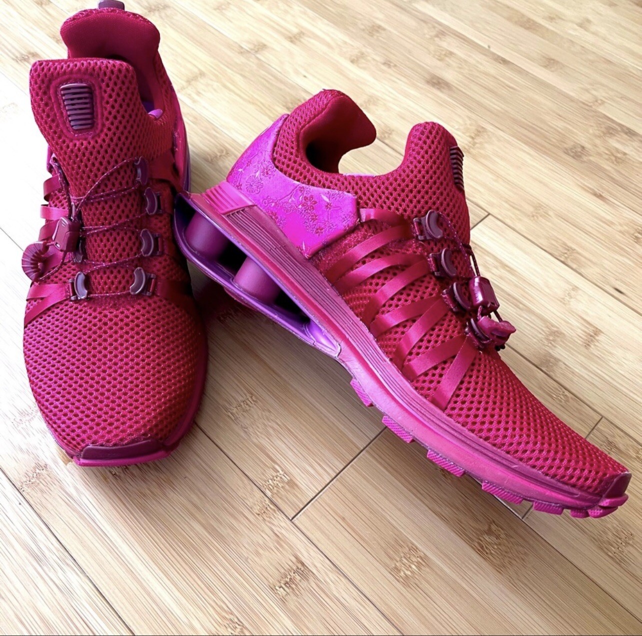 nike shox gravity red crush