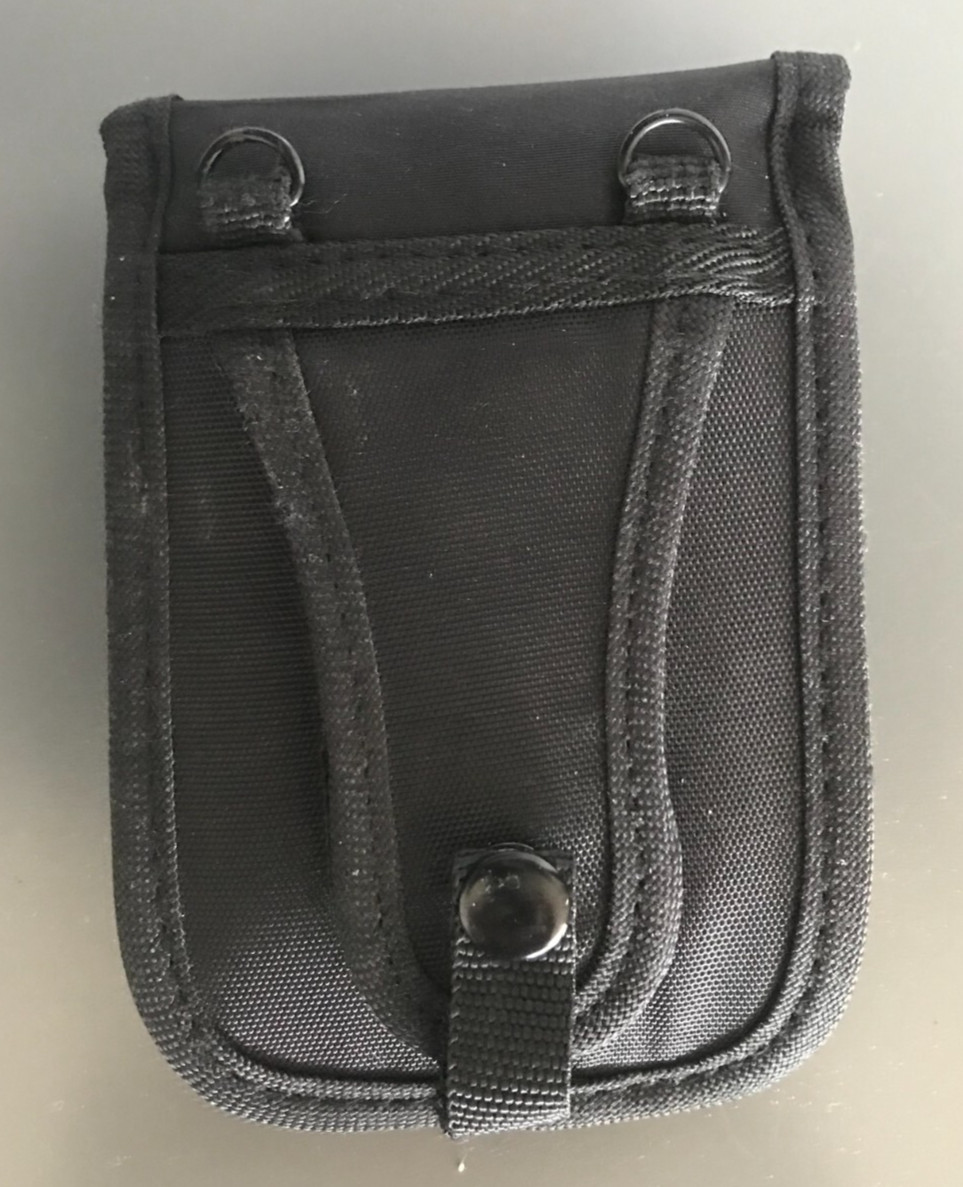 Pearstone Onyx 110 Camera Pouch Black 5.25' x 3.5" x 1"