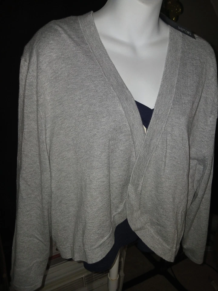 NWT Apt 9 Bolero Sweater Grey Size 3X 3/4 Sleeves Open Sweater New - Image 2 of 4