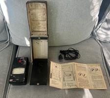 Biddle Battery Megger Megohms Ohms Volts Meter Tester W/ Case - Vintage