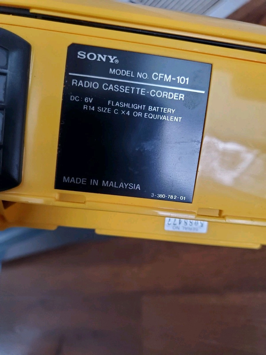 Sony Sports Cfm-101 Water Resistant Am/fm Radio Cassette Player