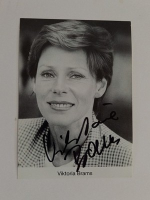 Viktoria Brams -  - original Autogramm - ca. 15x10cm - Autogrammkarte