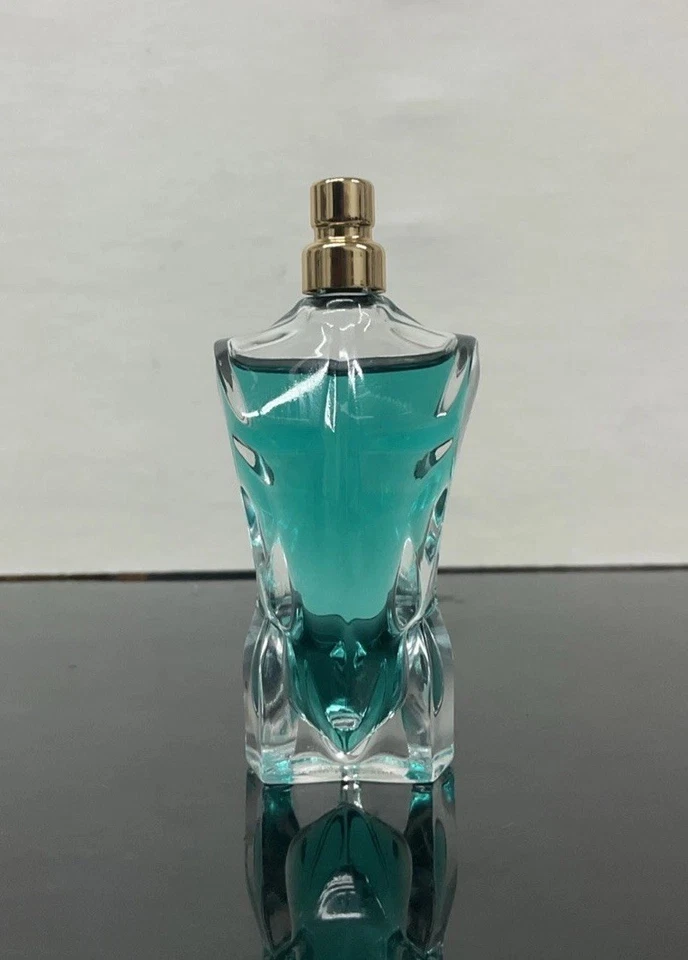 Jean Paul Gaultier Le Beau Eau De Parfum Mini Splash 0,24 fl oz, como en la foto. Foto 3 de 4