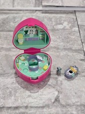 Polly Pocket Bluebird 1991 VTG Bathtime Fun Ring Micro Playset Heart Compact
