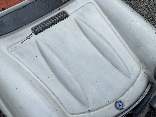 Pedal Car. Mercedes 300 SL Pedal Car - Picture 6 of 9