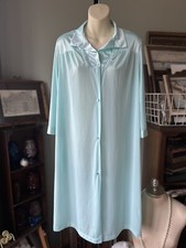 VANITY FAIR VINTAGE TEAL HOUSE ROBE SIZE SMALL MADE IN USA