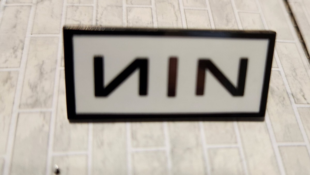O　Nine Inch Nails Nine Inch Nails - Year Zero - Amazon.com Music