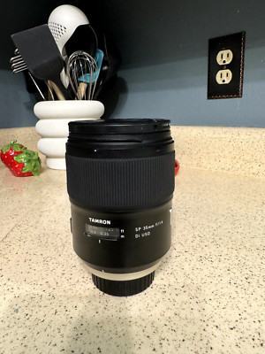 Tamron sp 35mm f/1.4 (Nikon Compatible Lens) GREAT CONDITION