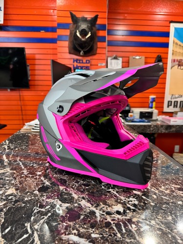 LS2 Helmets Gate Youth Full Face Helmet - Picture 40 of 48