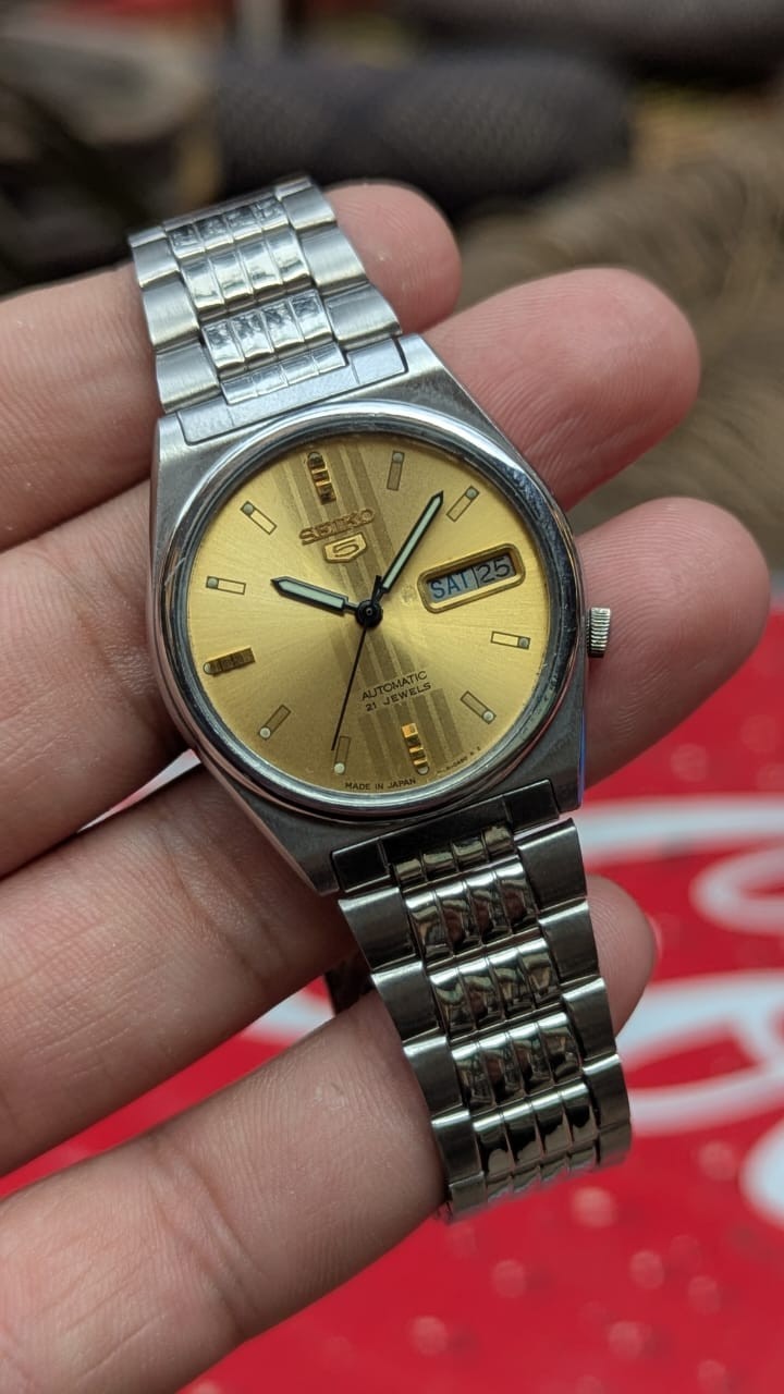 Men jewels Vintage made in Japan 7009-3171 5 21 Automatic Seiko wristwatch - vintagewatches.pk