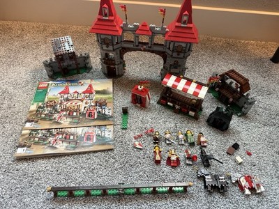 LEGO Kingdoms Joust 10223 Castle with Minifigures, Manuals. Retired & Ultra Rare