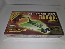 Moebius Interplanetary Glow Ed. The Voyager Model Kit Limited Edition New Sealed