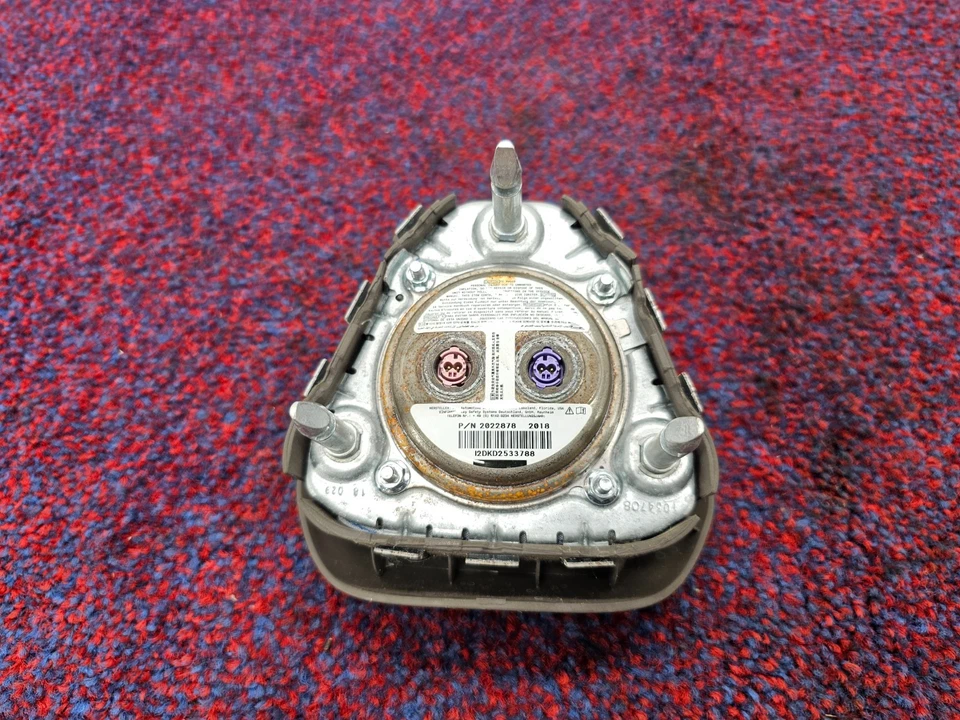 RUEDA DE CONDUCTOR CHEVROLET MALIBU 16-25 OEM 23328762, 23374964, 23413741, 84002538, Foto 4 de 4