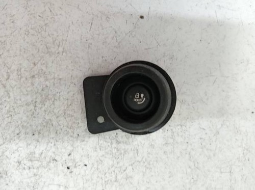 Switch for retractable tow bar