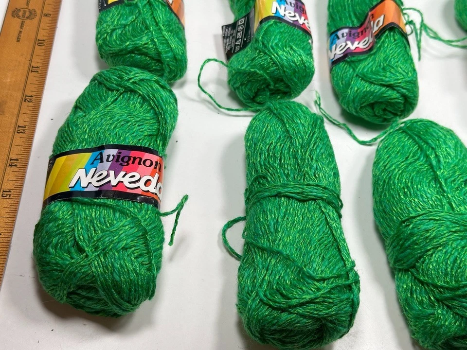 Neveda 'Avignon' Green Yarn Vintage Lot of 19 Skeins Holland Size 4, 3728 9091 - Image 4 of 4