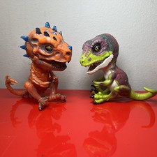 Set Of 2 Dinosaur Fingerlings Wowwee New Battery 