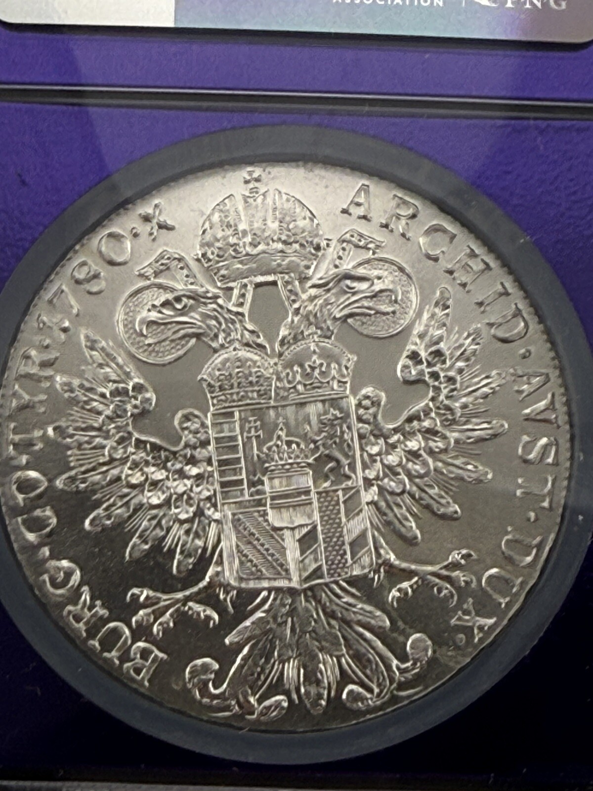 Picture 3 of 4