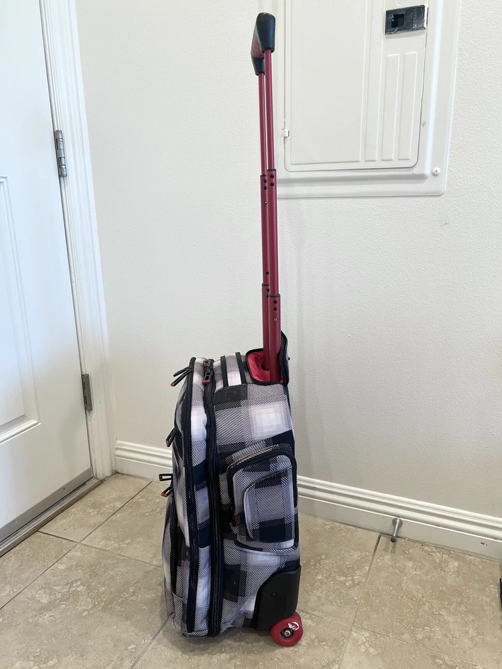 BOLSA DE TRANSPORTE CON RUEDAS A CUADROS SISTEMA BURTON IXION 18” X 13” X 8” Foto 3 de 4