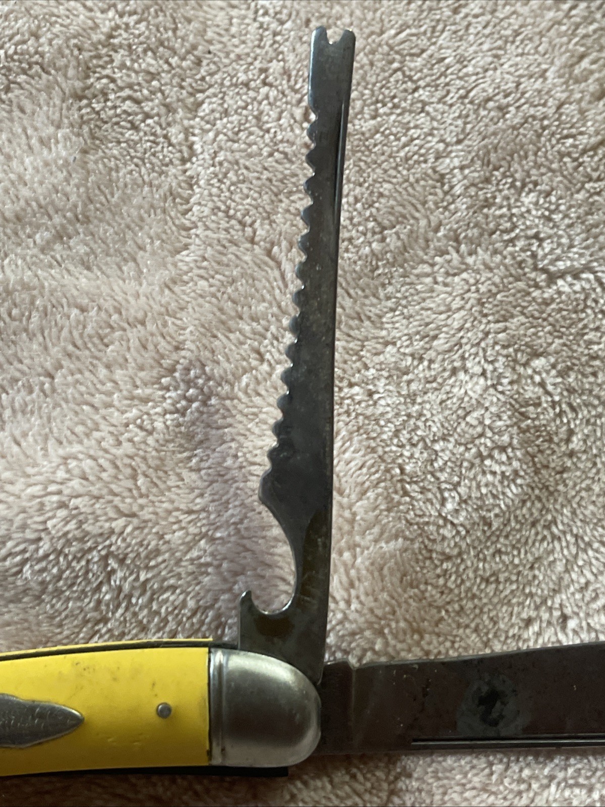 Vintage Imperial Folding Fishing Knife Prov. R.I. USA . Pearl