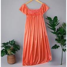 Vintage Nightgown Women Medium Coral Pink Floral Lace Rosette Silky Maxi Gown