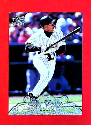 Ellis Burks 1998 Pacific Paramount HOLOGRAPHIC SILVER PLATINUM REFRACTOR SSP /99