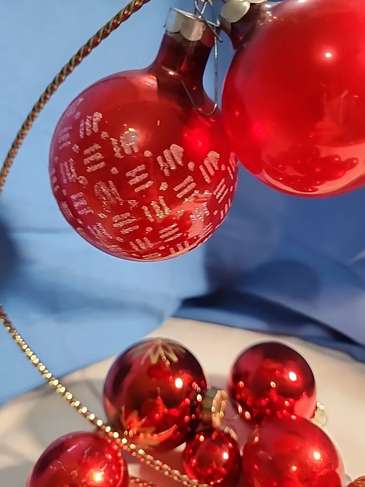 De Colección Plantilla de Vidrio Brillo Adornos de Navidad Lote Mixto Rojos 12 Foto 3 de 4