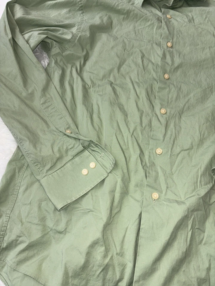 BCBG Attitude Hombre Talla 15.5/34/35 “Ajuste Moderno” Verde Abotonado. Foto 4 de 4