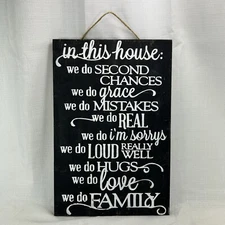 IN THIS HOUSE WE DO 14" x 9.25" Wooden Hanging Sign House Rules Signs