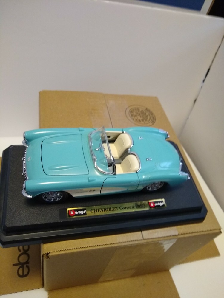 Burago 1:24 Diecast 1957 Corvette EUC