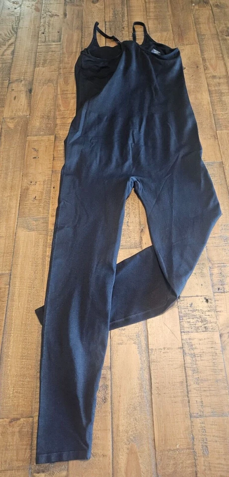 Розовый Sport (Victoria's Secret) тренировки/тело комбинезон (размер средний 170/72A) черный - Изображение 3 из 4