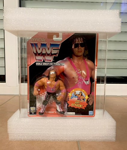 Bret Hitman Hart MOC Hasbro incl Case Wrestling Fi...