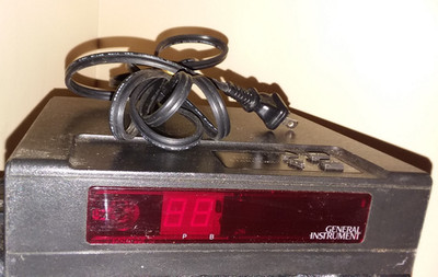 GI Jerrold 550 Cable Box Vintage STARCOM DQN7-30 CATV Converter box