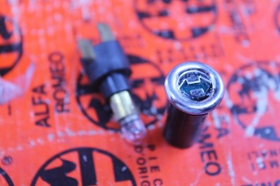 Alfa Romeo 105 Spider Turn Signal 2-Arrow Dash Indicator Light
