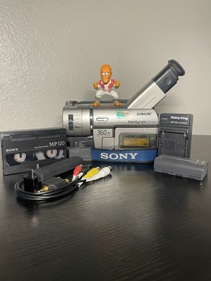  Sony Handycam CCD TRV57 HI8 Camcorder Bundle W/ NIGHTSHOT TESTED/WORKING 