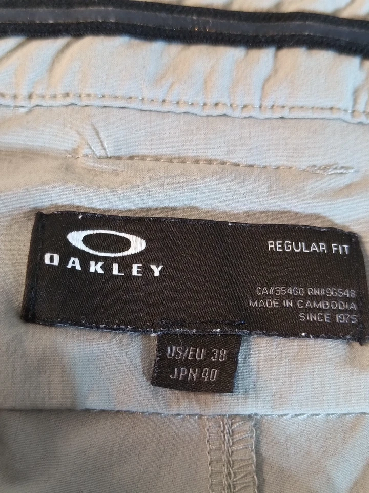 Oakley Golf 男式标准版型 38x33 灰色弹力性能高尔夫裤通风 — 第 3/4 张图片