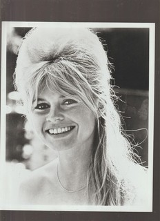 8X10 B&W PHOTO OF CLOSE UP BRIDGET BARDOT