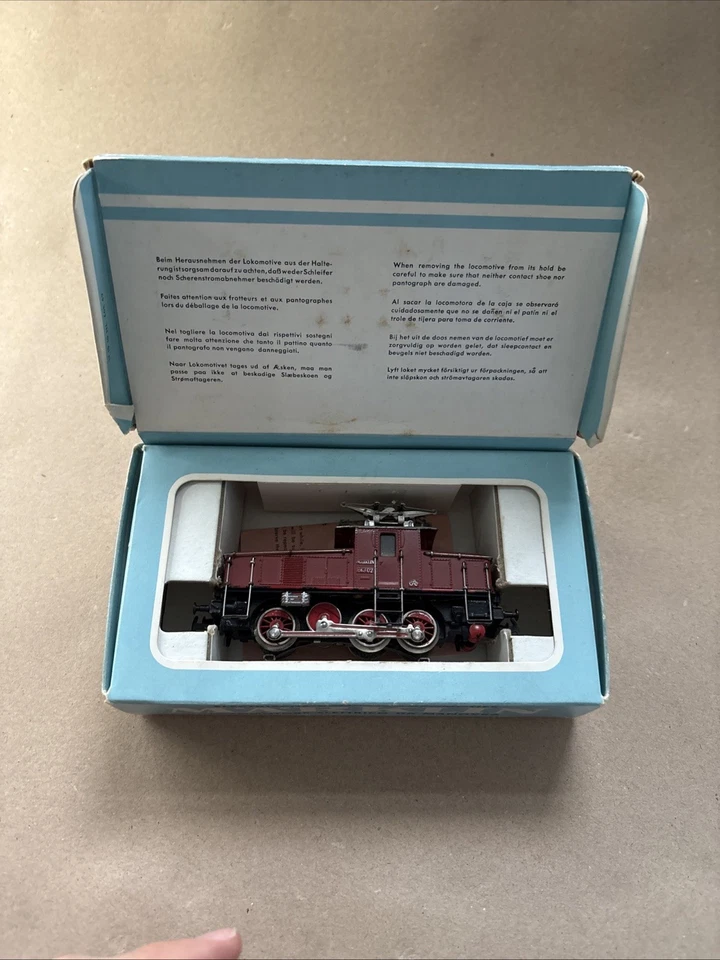 MARKLIN H0 3002 electric locomotive E63 boxed with instructions vintage runner - Image 2 of 4