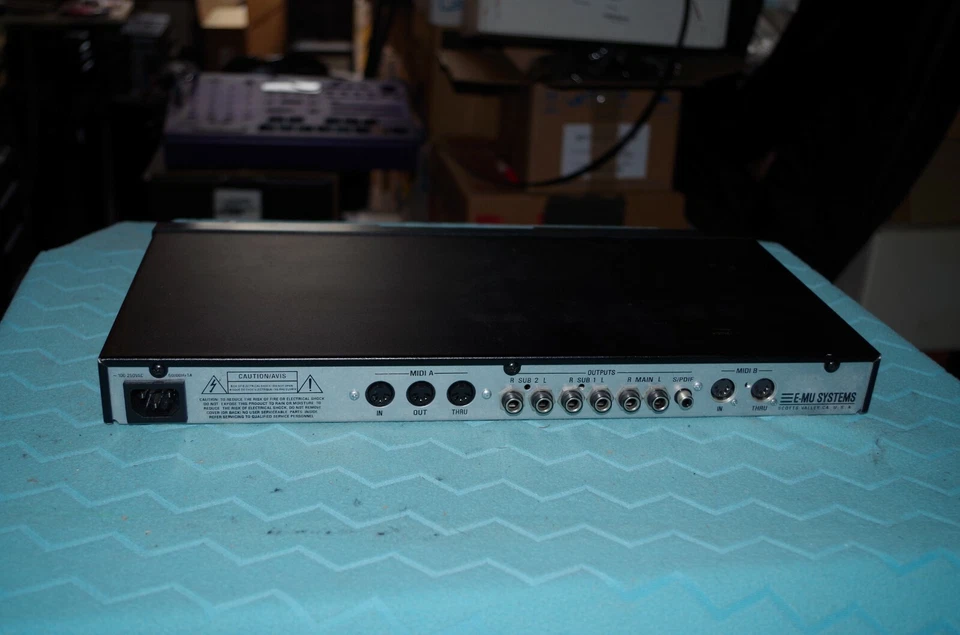 Emu Proteus 2000 - Bild 3 von 3