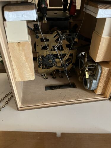 Orologio a cucù Vintage Musical Legno Foresta Nera USATO DANNEGGIATO NON FUNZIONANTE Tedesco - Foto 21 di 24