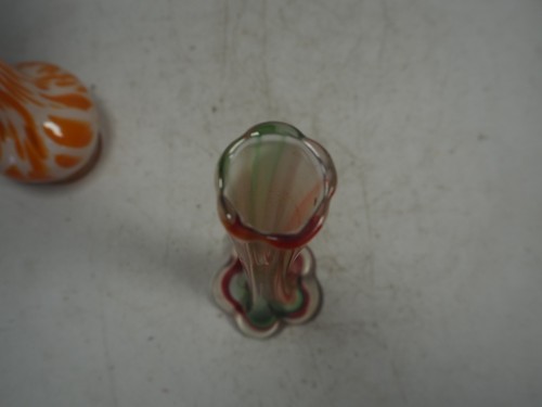 2 x Vintage Coloured Art Glass Stem Bud Vases - Bild 6 von 8