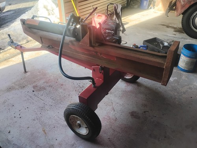 #ad used 27 ton log splitter brand new Briggs and Stratton Engine 190cc $900.00