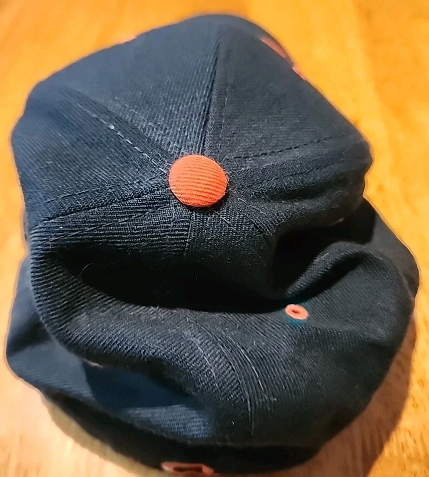 Vintage Miami Hurricanes Hat Cap Fitted 7 ⅝ Sports NCAA Football Basketball USA - Image 4 of 4