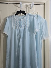 FIGURFIT VTG Pajama Set Baby Blue Large Gown Robe Nylon Tricot