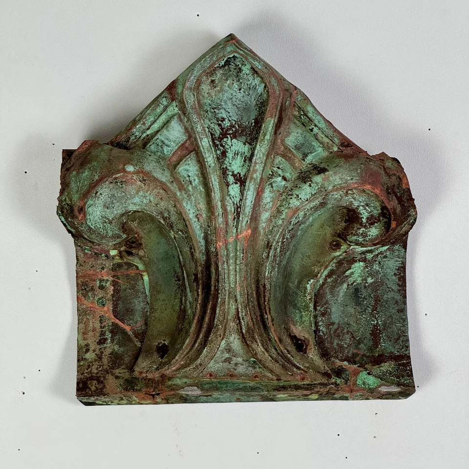 Antiguo friso de pared decorativo de cobre verde salvamento arquitectónico edificio de Nueva York Foto 2 de 4