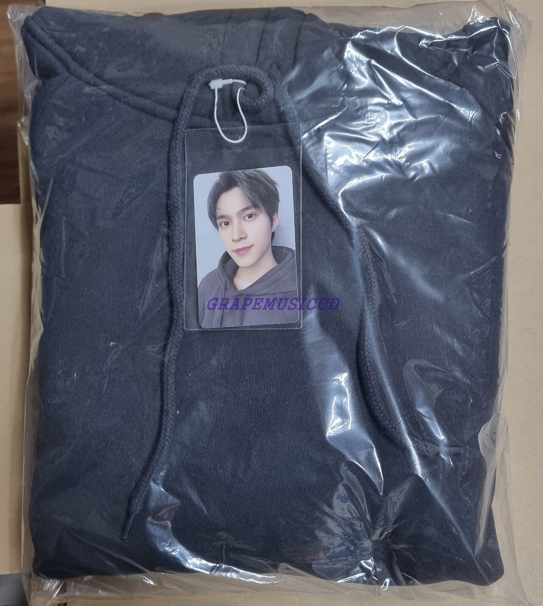 WayV Phantom SMTOWN OFFICIAL MD GOODS HOODIE + PHOTO CARD SEALED