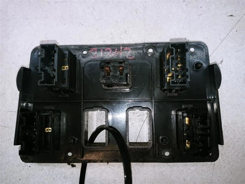 Interruptor de ventana eléctrica maestro Land Rover Discovery II 1999-2002 OEM USADO Foto 3 de 4