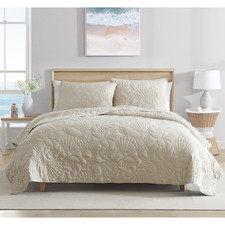 Caribbean Joe Full/Queen Outlined Shell 3-Piece Quilt Set Coastal Beach Design