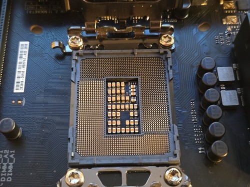 ASUS Motherboard Pro WS W680M-ACE SE LGA1700 IPMI ECC DDR5 - Bild 3 von 4