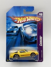 Hot Wheels Camaro Z28 44/180 2007 Camaro Series 4/4 Yellow/Red