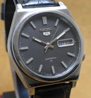 Rare vintage Seiko 5 automatic day date movement number 7009A japan made men's w